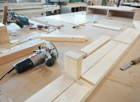 large-workbench-of-modern-furniture-factory-worker-2026-03-24-12-49-03-utc